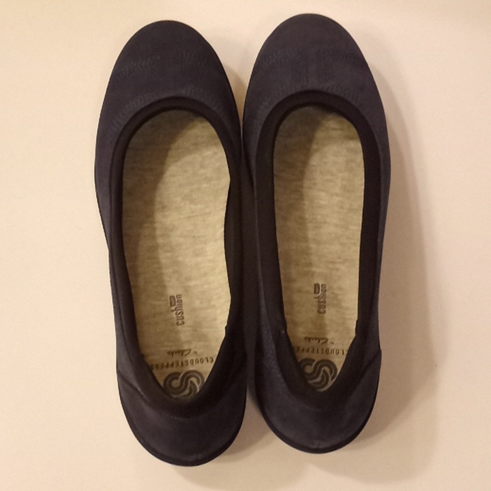Navy Blue Clark Cloudsteppers slip on size 10
